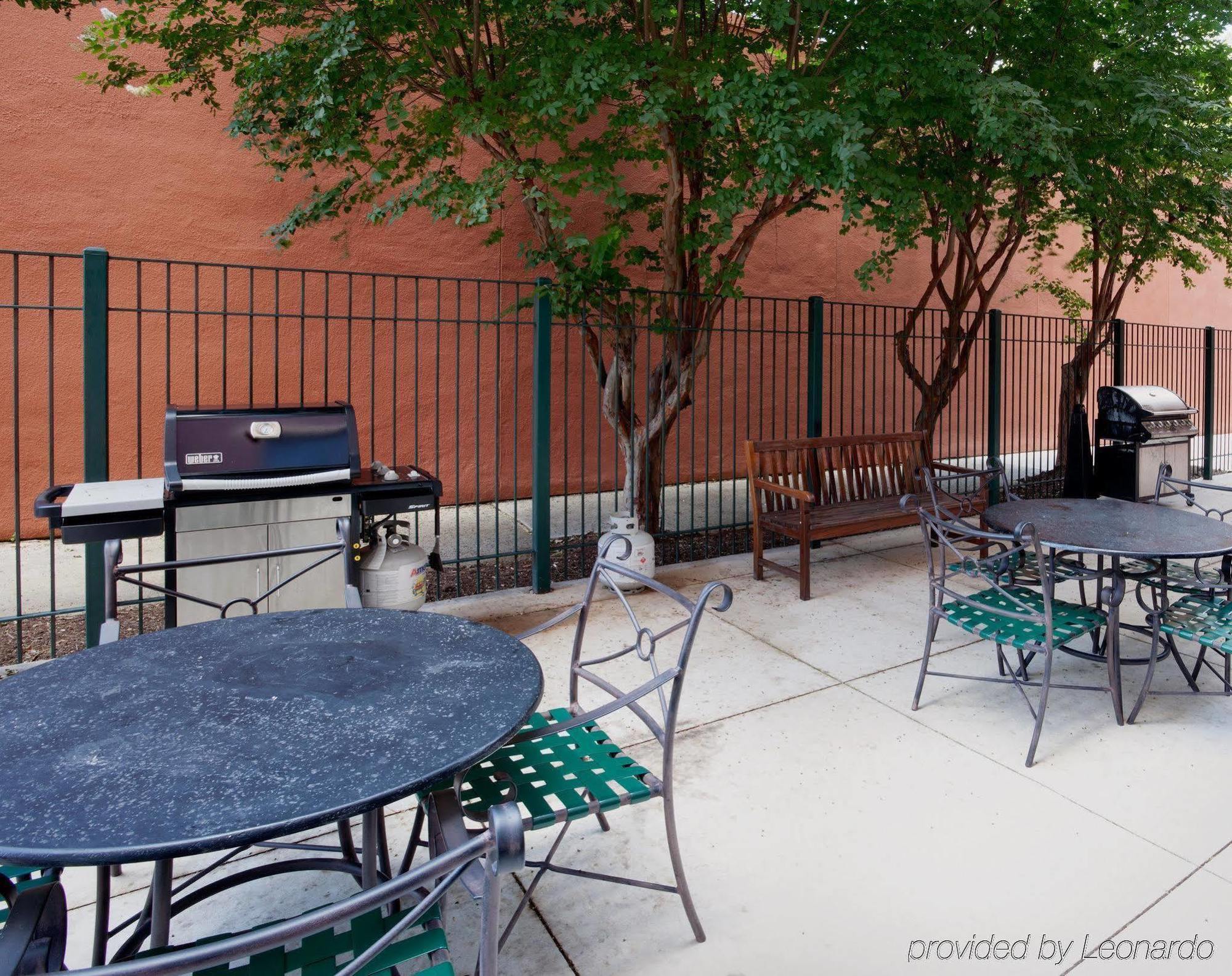 Staybridge Suites San Antonio Downtown Convention Center, An Ihg Hotel Exterior photo